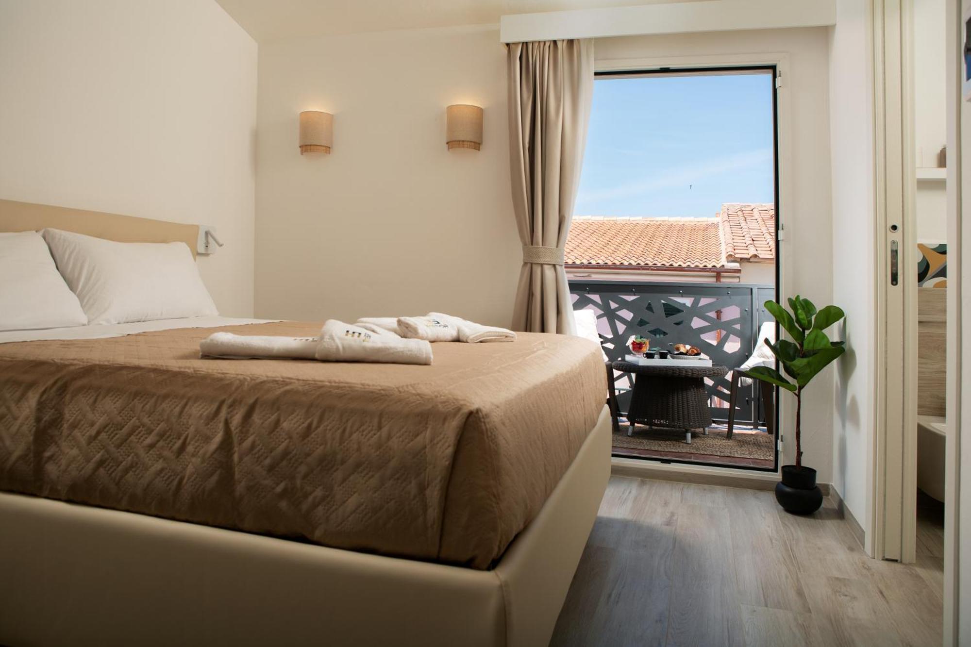 Tresor Hotel Santa Teresa Gallura Exterior photo